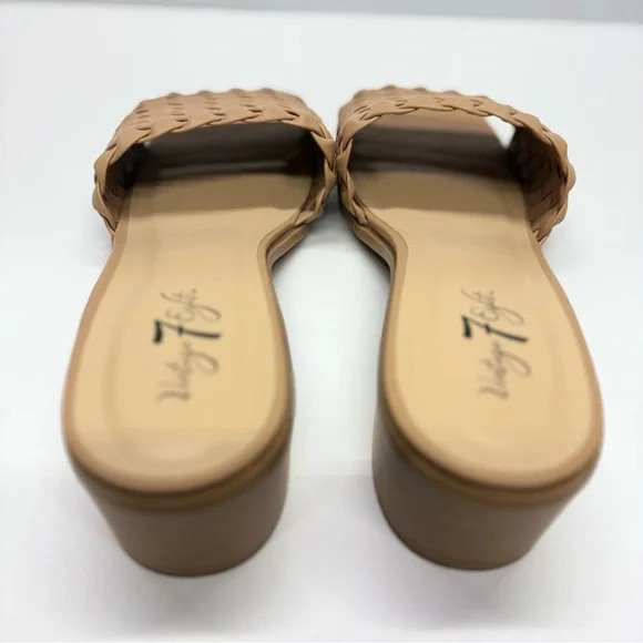 Vintage 7 Eight Mule Sandal with Heel | Tan | Size 10M
NWOT - Picture 7 of 10
